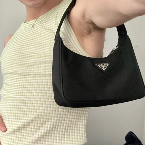 Prada Re-Edition 2000 - Picture 3 of 4